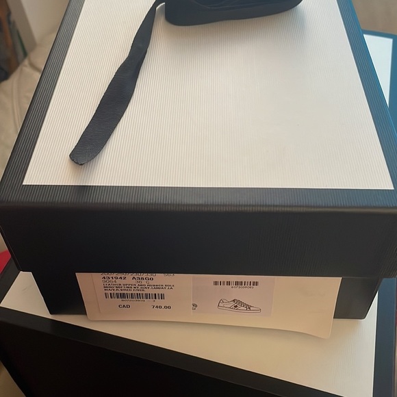 Authentic Gucci Shoe Box with ribbon 🎀🎁🎁🎁 - Picture 6 of 8